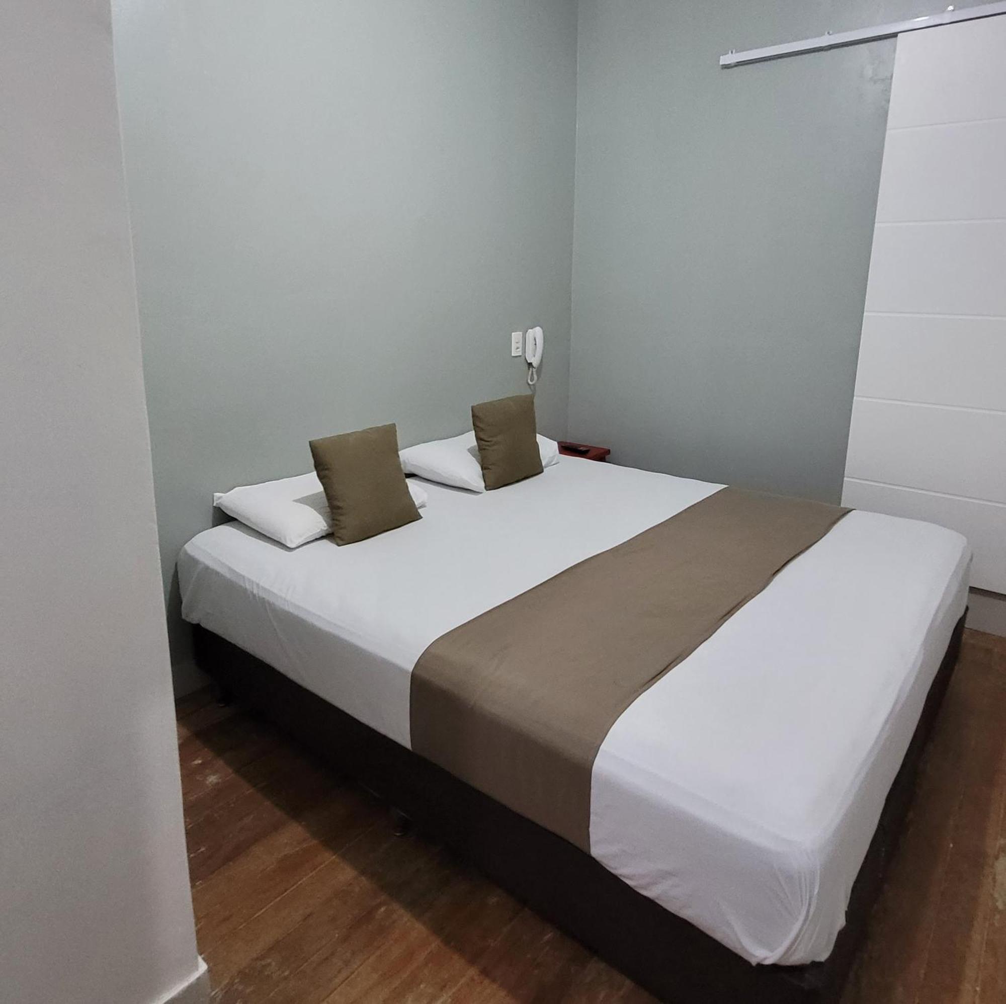 Hotel Dona Lu เซาเปาโล ภายนอก รูปภาพ
