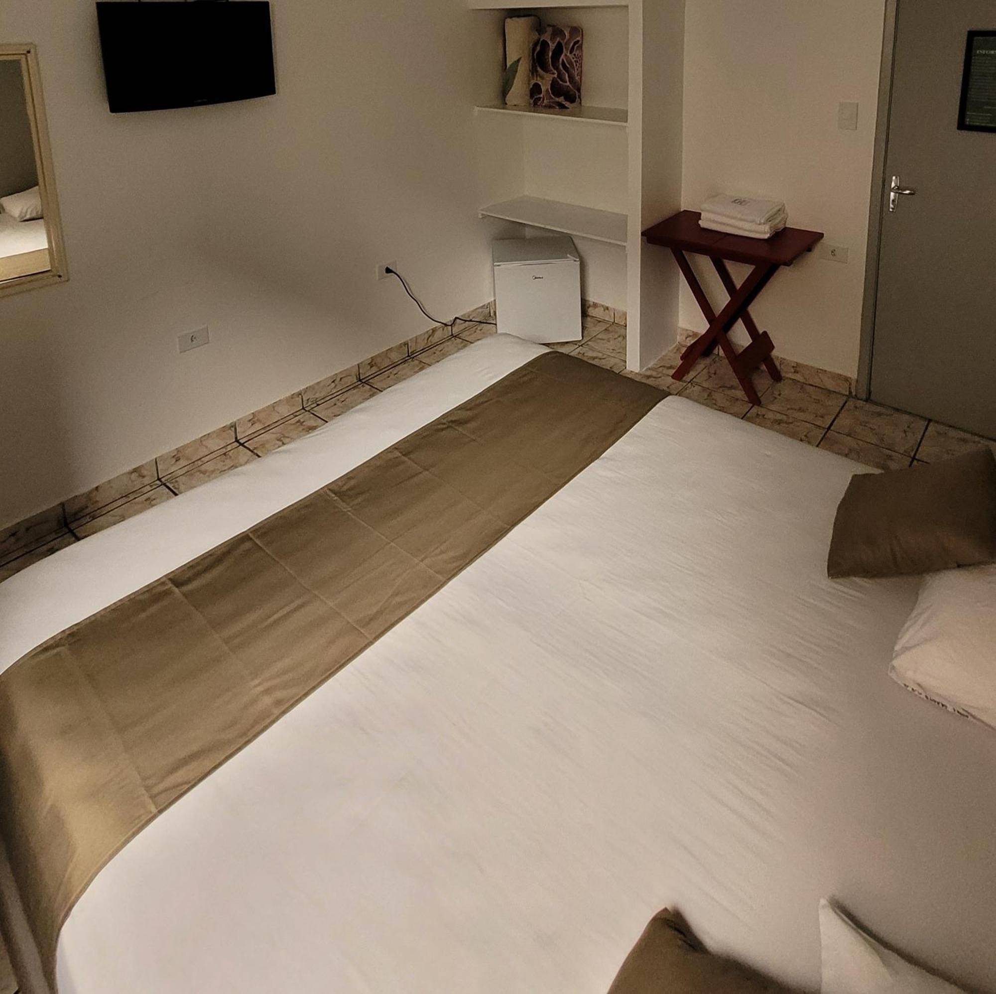 Hotel Dona Lu เซาเปาโล ภายนอก รูปภาพ