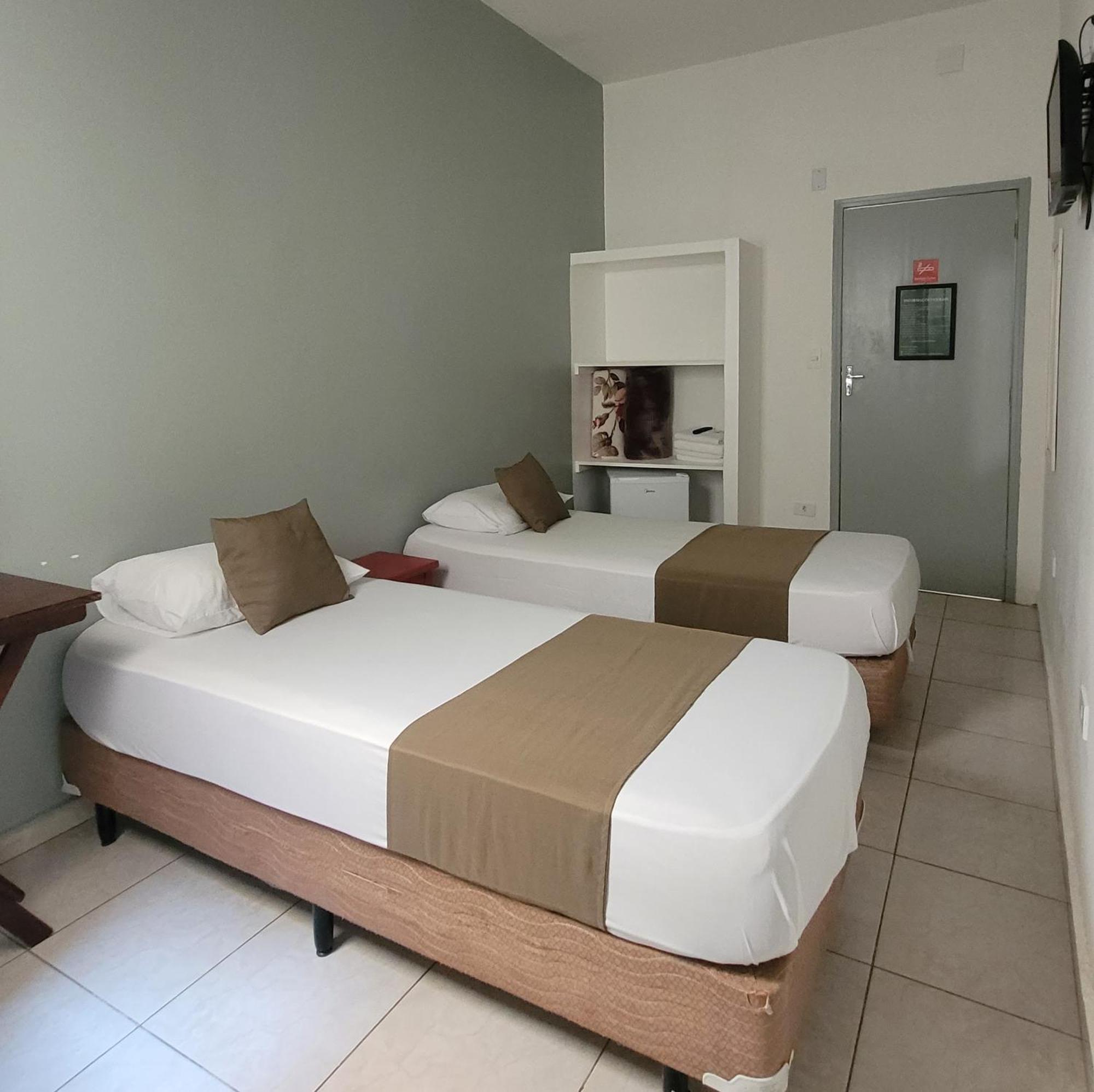 Hotel Dona Lu เซาเปาโล ภายนอก รูปภาพ